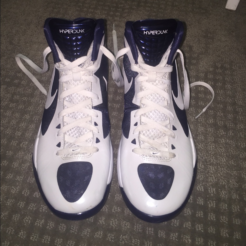 2011 Nike HyperDunk Basketball Shoes